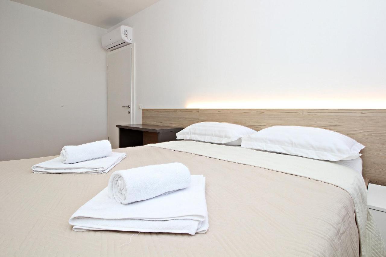Blue Lagoon Apartments Zadar Extérieur photo